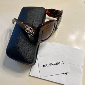 Balenciaga Women’s Monogram Square glasses
